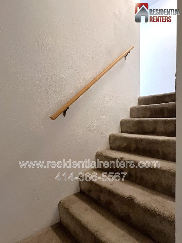 Private Single Family Cottage Home, Recently Updated, Hardwood Floors, Great Yard, Pets Ok! property image