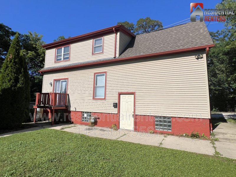 Private Single Family Cottage Home, Recently Updated, Hardwood Floors, Great Yard, Pets Ok! property image