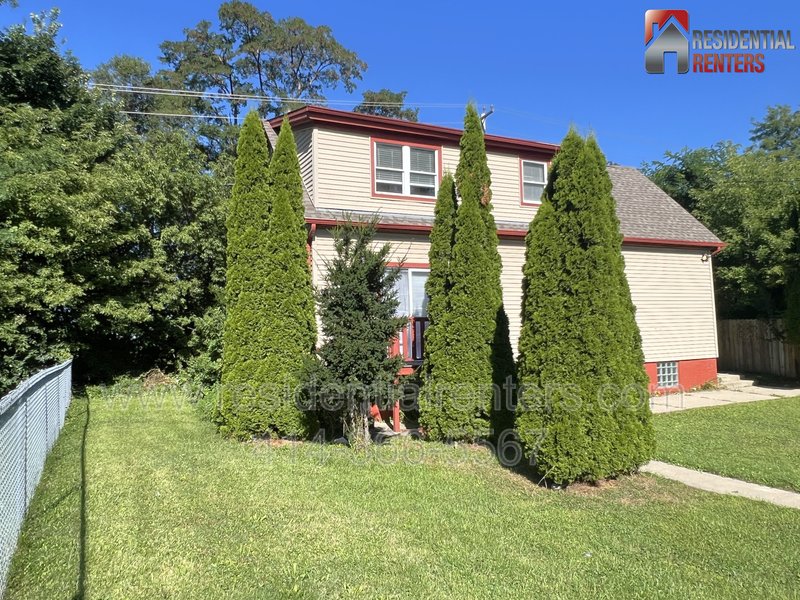 Private Single Family Cottage Home, Recently Updated, Hardwood Floors, Great Yard, Pets Ok! property image