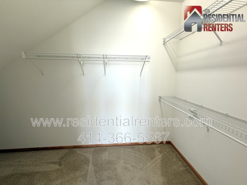 Tri-Level Luxury Condo with River & Downtown Views, Garage Parking, Great Location! property image