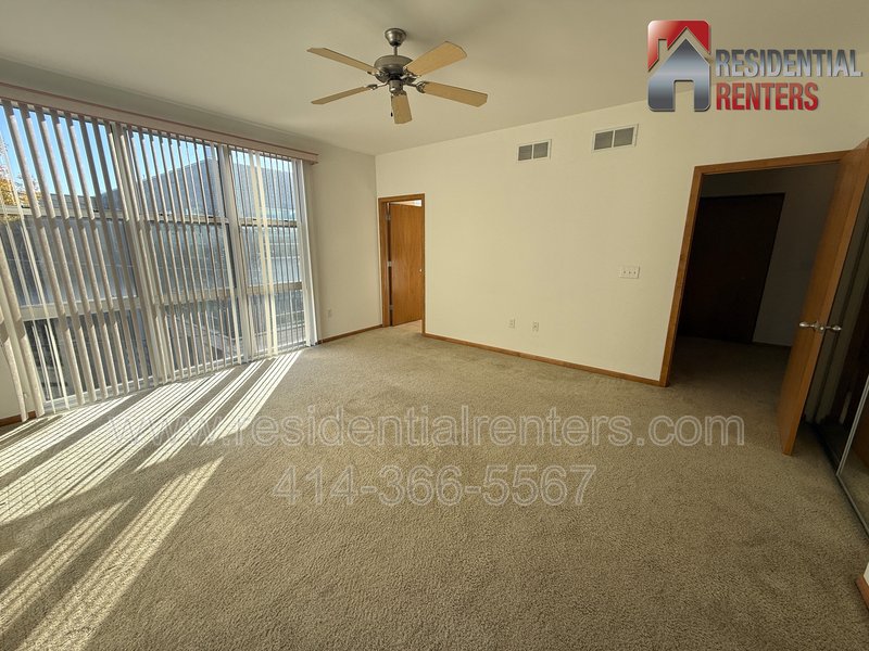 Tri-Level Luxury Condo with River & Downtown Views, Garage Parking, Great Location! property image