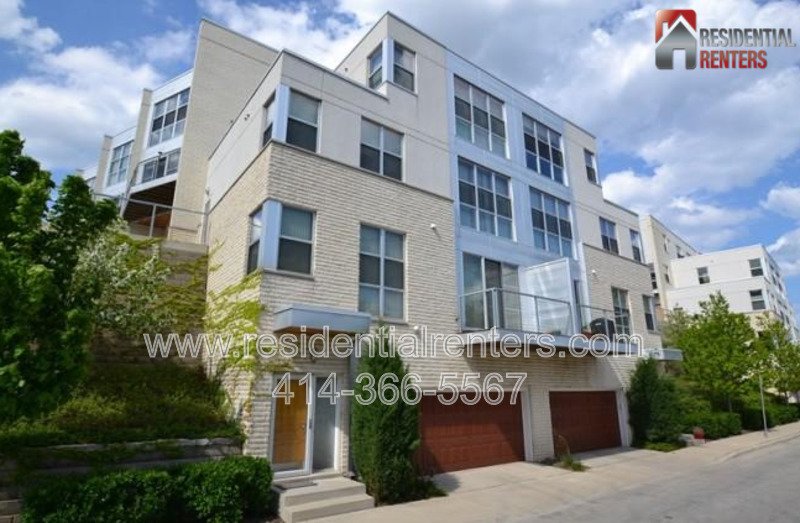 Tri-Level Luxury Condo with River & Downtown Views, Garage Parking, Great Location! property image