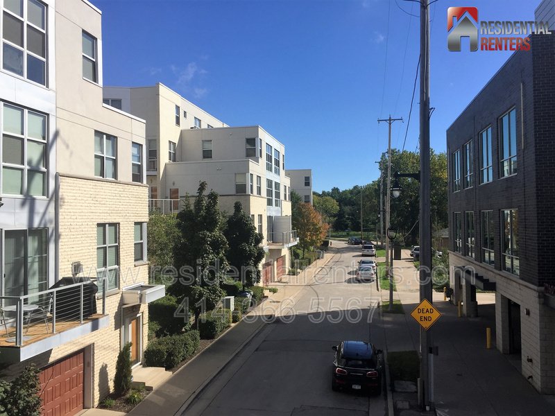 Tri-Level Luxury Condo with River & Downtown Views, Garage Parking, Great Location! property image