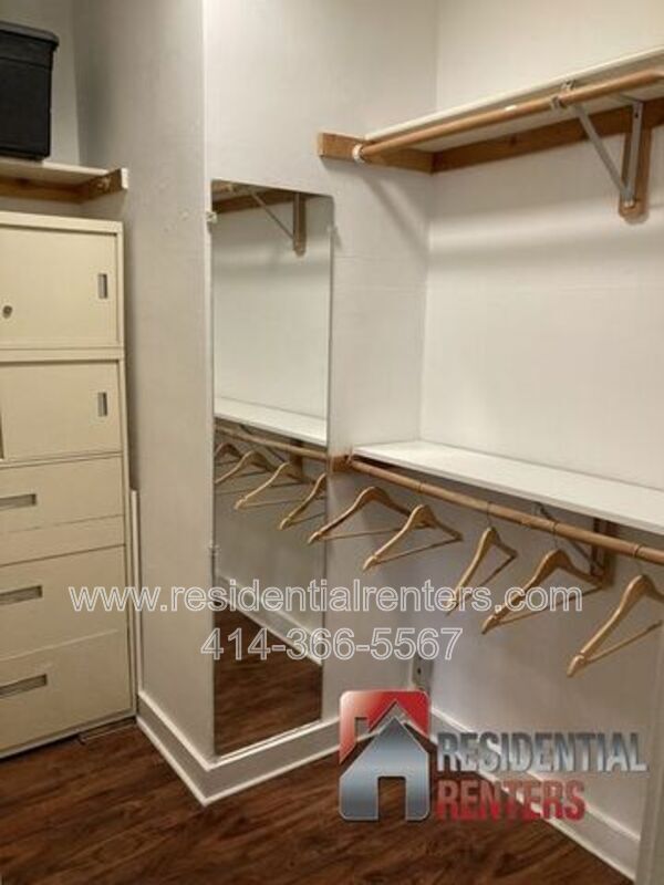 Desirable Short-term furnished accommodation in a classical Lakefront hotel environment.  property image