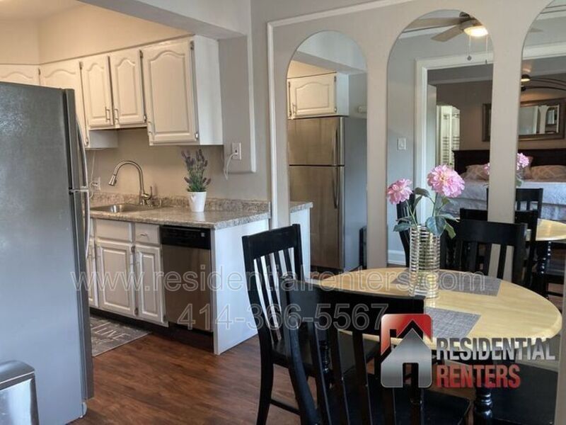 Desirable Short-term furnished accommodation in a classical Lakefront hotel environment.  property image