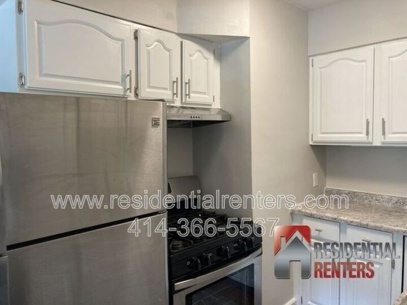 Desirable Short-term furnished accommodation in a classical Lakefront hotel environment.  property image