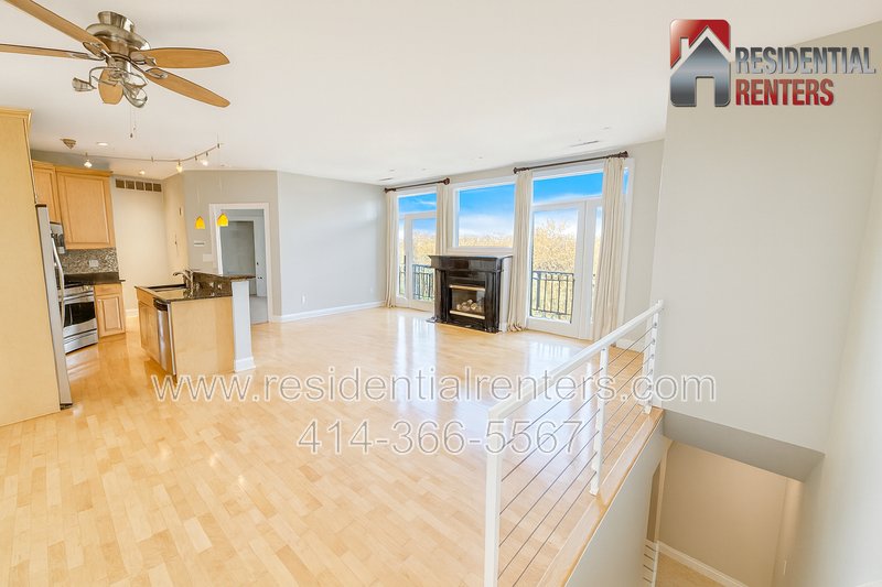Lower East Side Condo, Balcony with Views, Garage Parking (2 spaces), Pets OK, Great Location! property image