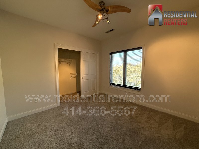 Lower East Side Condo, Balcony with Views, Garage Parking (2 spaces), Pets OK, Great Location! property image