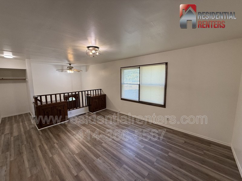 Spacious 3BR Single Family Home with Garage & Modern Flooring – Menomonee River Hills property image