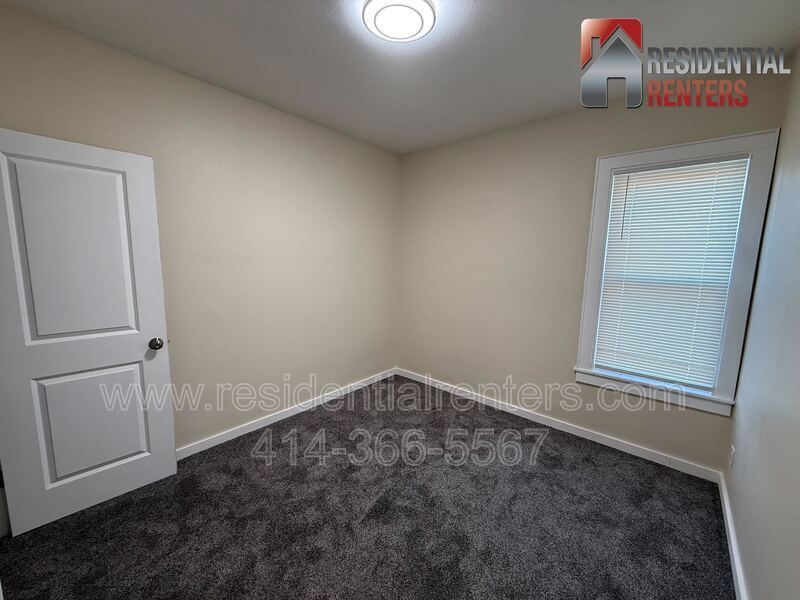 Newly Remodeled Upper & Lower Duplex, Pets Welcome! property image