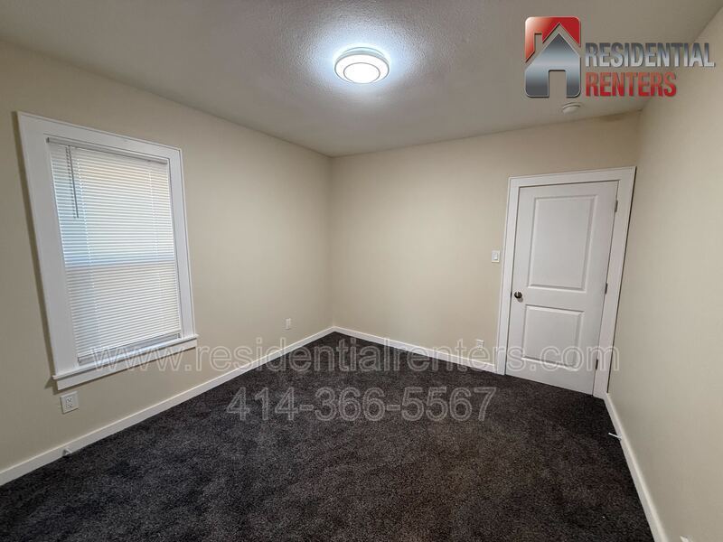 Newly Remodeled Upper & Lower Duplex, Pets Welcome! property image