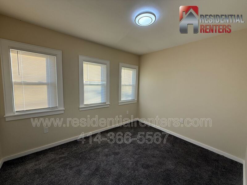 Newly Remodeled Upper & Lower Duplex, Pets Welcome! property image