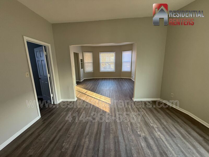 Washington Park Newly Remodeled Duplex with Off Street Parking, Pets Welcome property image