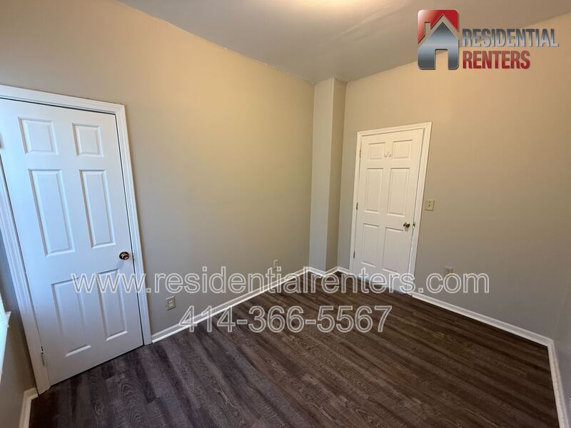 Washington Park Newly Remodeled Duplex with Off Street Parking, Pets Welcome property image