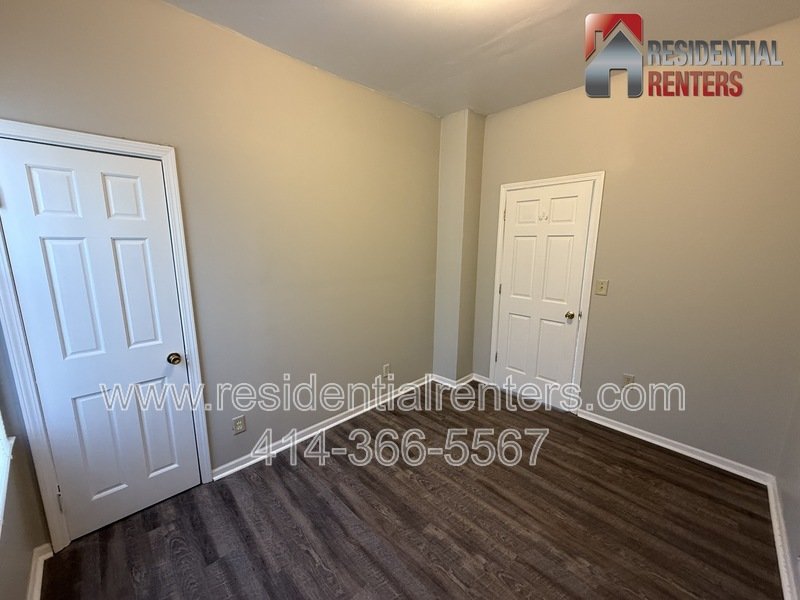 Washington Park Newly Remodeled Duplex with Off Street Parking, Pets Welcome property image