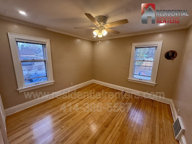 Cozy Wauwatosa Lower Duplex, Garage Parking, & Pets Ok! property image