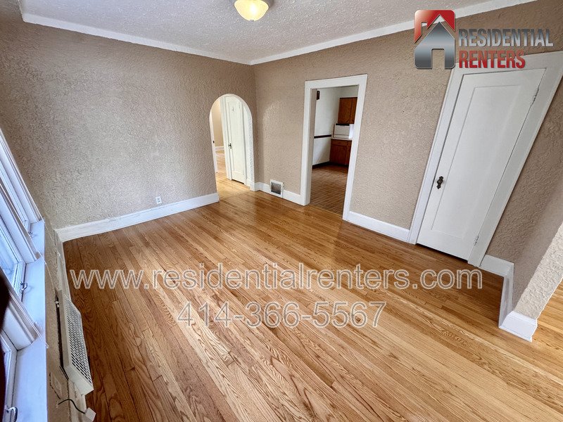 Cozy Wauwatosa Lower Duplex, Garage Parking, & Pets Ok! property image