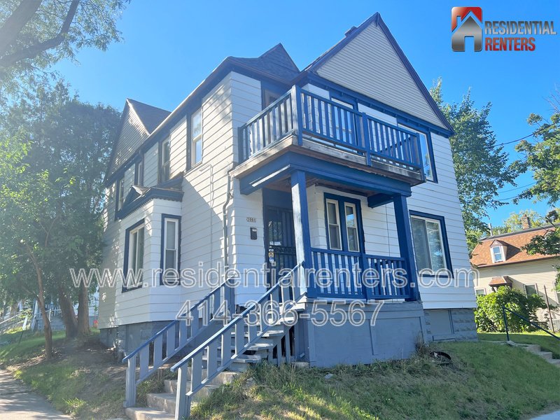 Updated 3BR Upper Duplex. Pets Welcome! property image