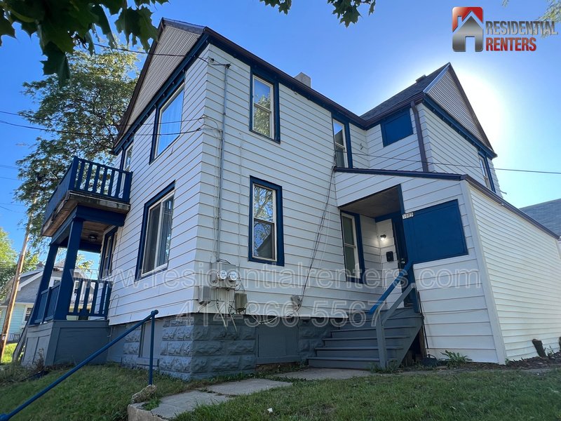 Updated 3BR Upper Duplex. Pets Welcome! property image