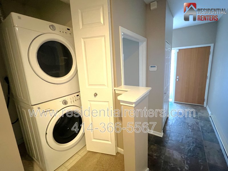 Commerce Street Tri-Level Condo with 2 Car Garage property image