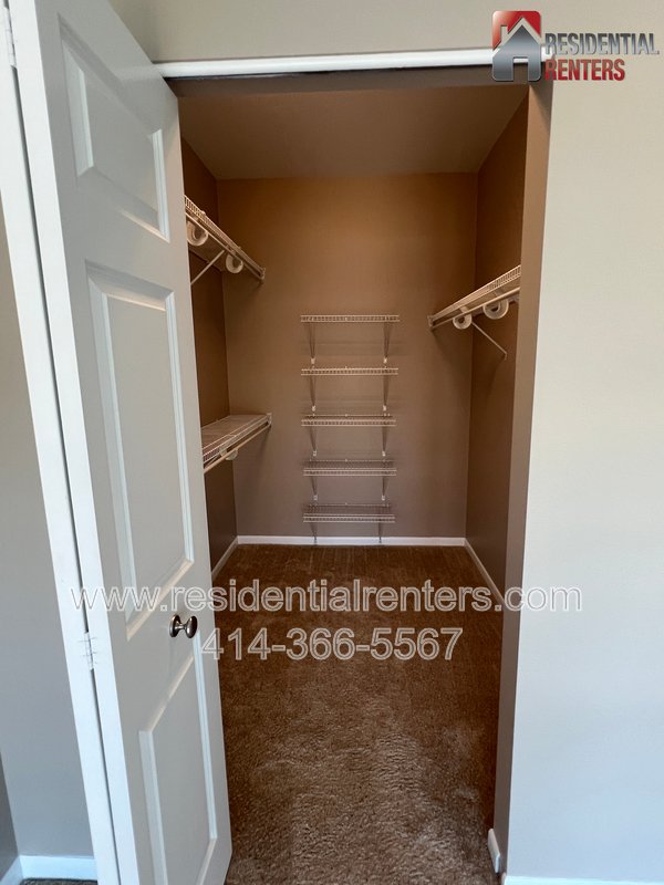 Commerce Street Tri-Level Condo with 2 Car Garage property image