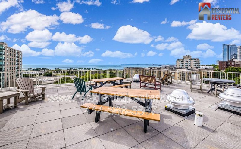 Lower East Side Condo at the Fenwick. Garage Parking, Roof Top Lakefront Views, Great Location! property image
