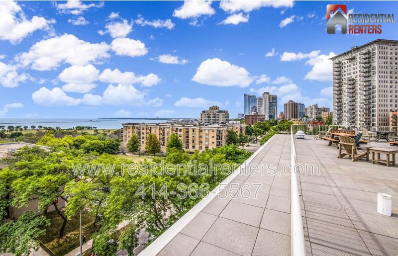 Lower East Side Condo at the Fenwick. Garage Parking, Roof Top Lakefront Views, Great Location! property image