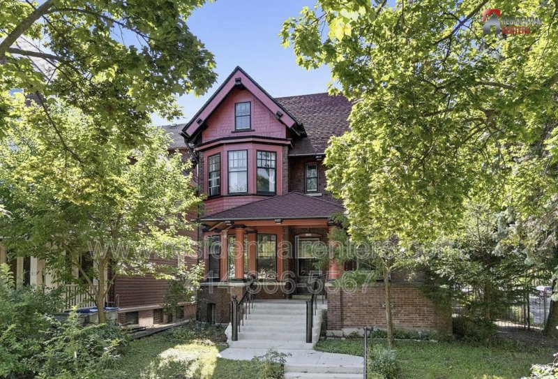 Recently Renovated Midtown Neighborhood House with 2 Car Garage property image