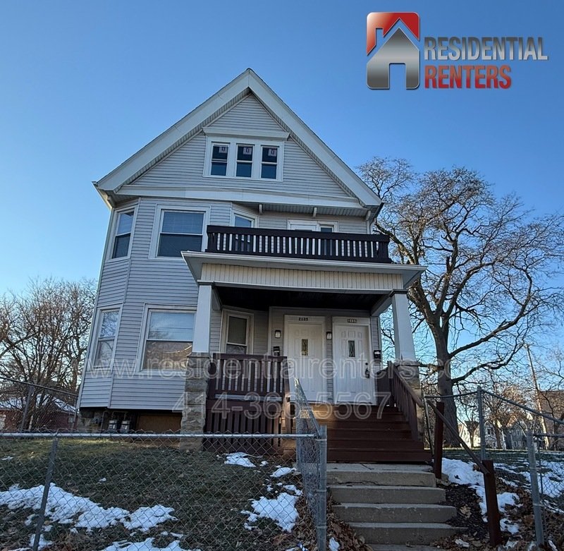 Washington Park Newly Remodeled Lower Duplex with Off Street Parking, Pets Welcome property image