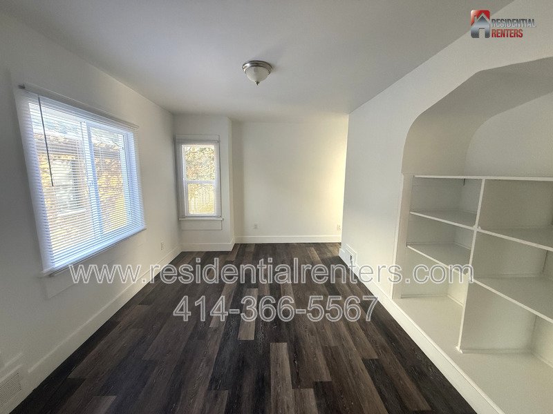 Cozy Lower Lenox Heights Duplex with garage parking, pets welcome! property image