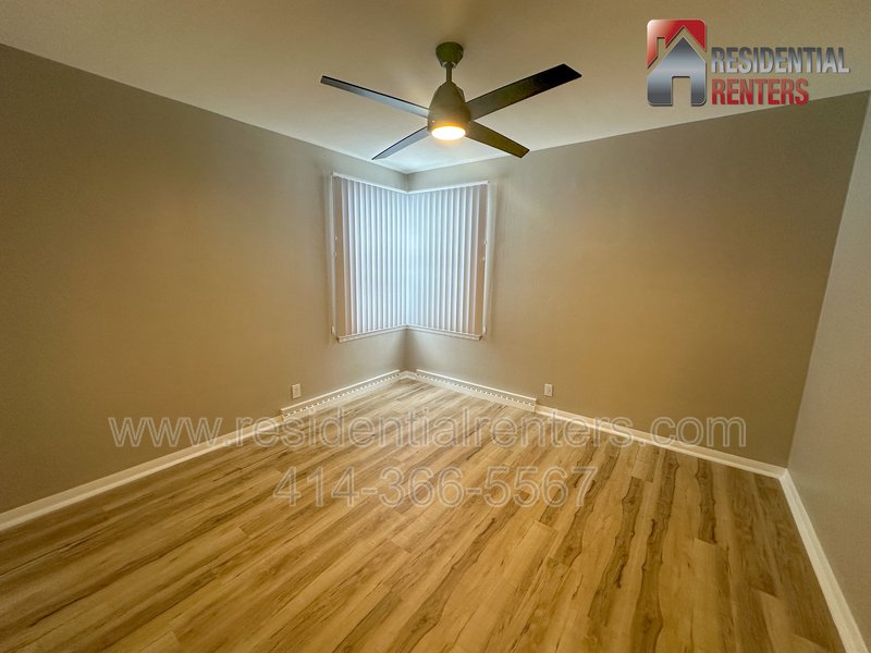 Brookfield 2BR Single Family Home, Hardwood Flooring Throughout, Pet Friendly! property image