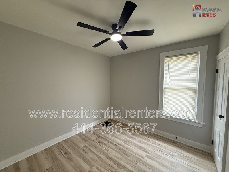 Cozy Lower Floor Duplex, Harambee Neighborhood, Parking Available! property image