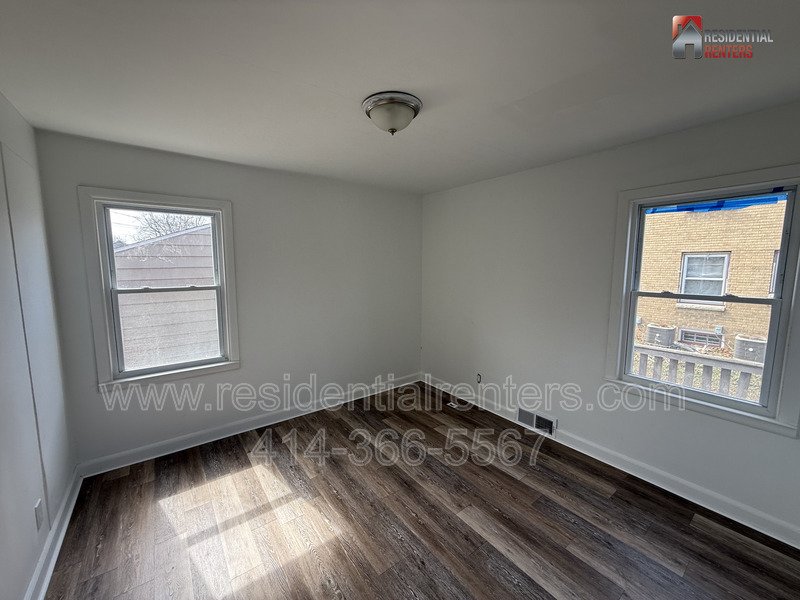 Renovated 3-Bedroom West Allis Home, with a Private Fenced Yard, and Garage. property image