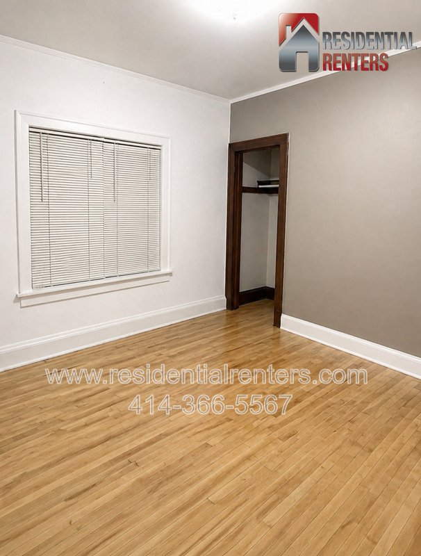Bay View 1 Bedroom Apartments. Classic Charm with Heat & Parking Included. Pets Welcome, Great Location! property image