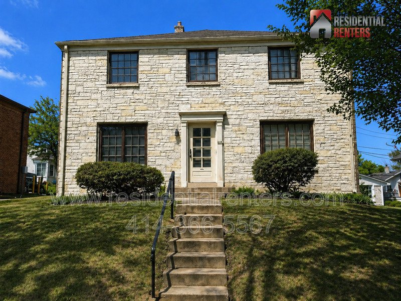 Cozy Bluemound Heights Lower, Pet Friendly, Off Street Parking property image