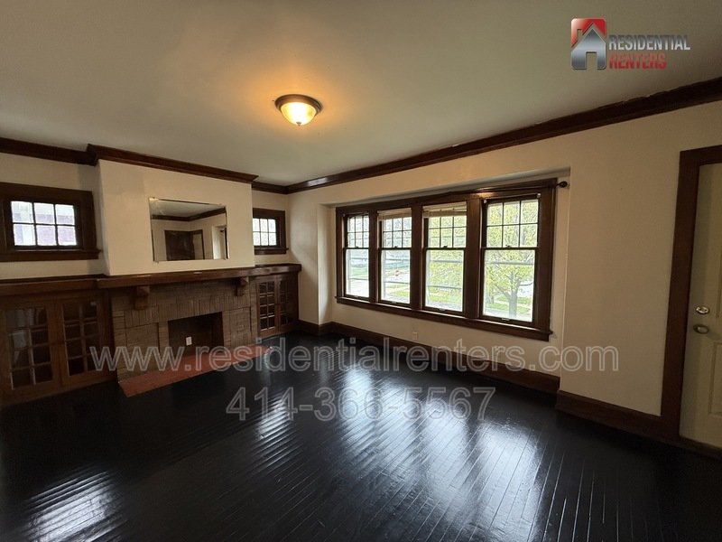 Harambee Neighborhood 2BR Upper Duplex, Hardwood Flooring Throughout, Pet Friendly! property image