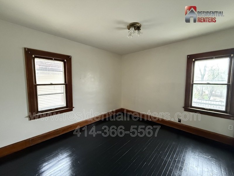 Harambee Neighborhood 2BR Upper Duplex, Hardwood Flooring Throughout, Pet Friendly! property image