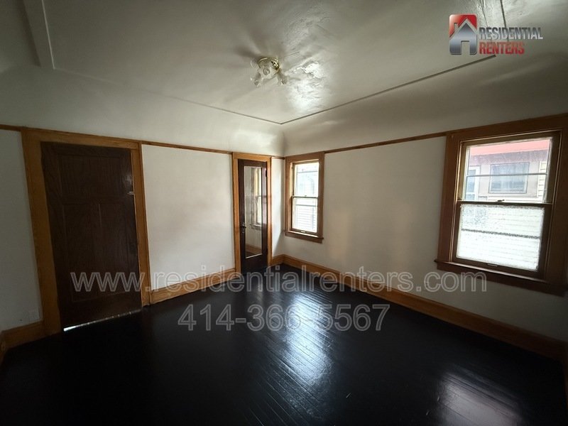 Harambee Neighborhood 2BR Upper Duplex, Hardwood Flooring Throughout, Pet Friendly! property image