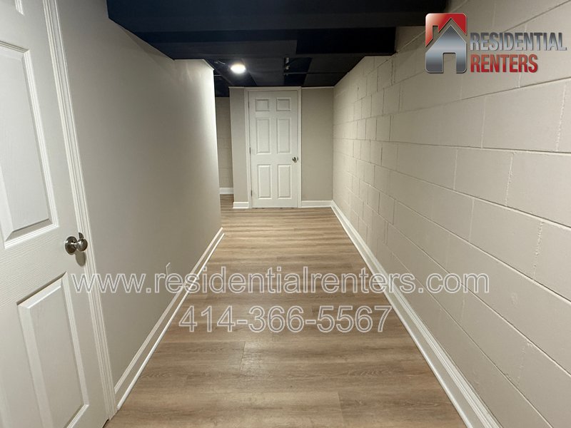 Brookfield 4BR Single Family - Newly Renovated, Great Location, Pets OK! property image