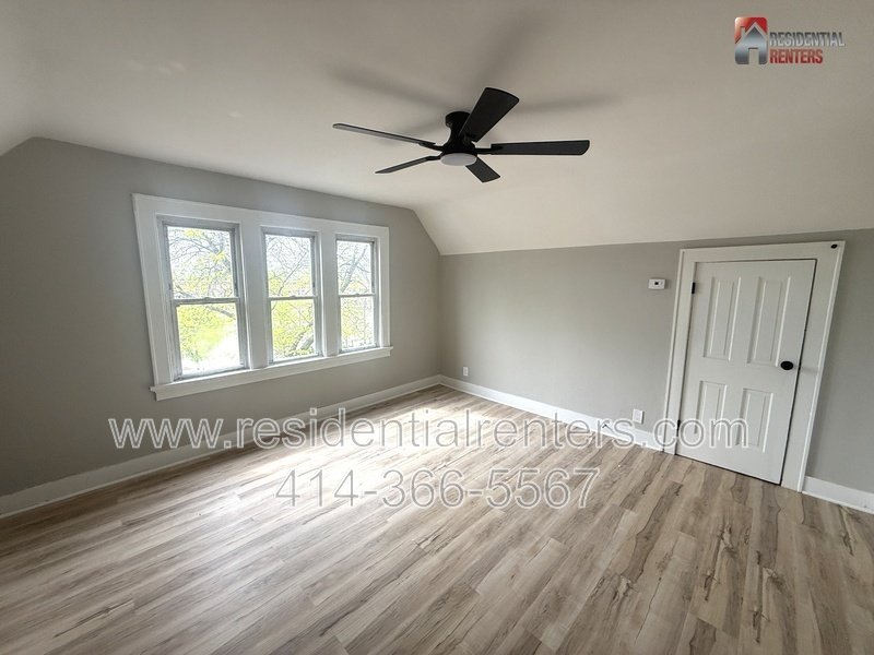 Cozy Upper Floor Duplex, Harambee Neighborhood, Parking Available! property image