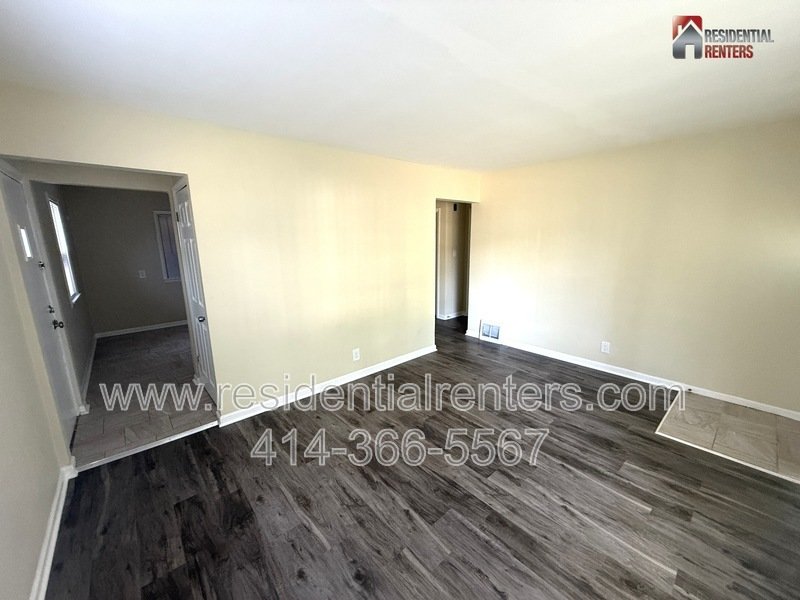 Walh Park 3BR House, Just Renovated, LVP Flooring Throughout, Pet Friendly! property image