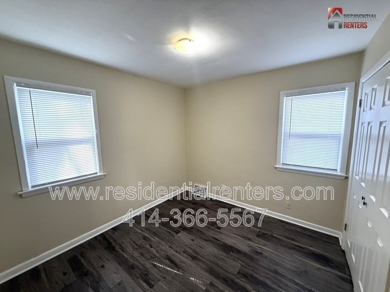 Walh Park 3BR House, Just Renovated, LVP Flooring Throughout, Pet Friendly! property image