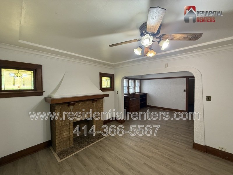 Spacious lower unit with hardwood floors, tile in bathroom and Garage parking. property image