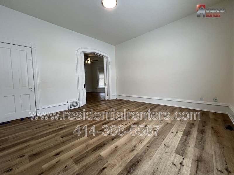 King Park Spacious First Floor with Off Street Parking and Pets Ok! property image