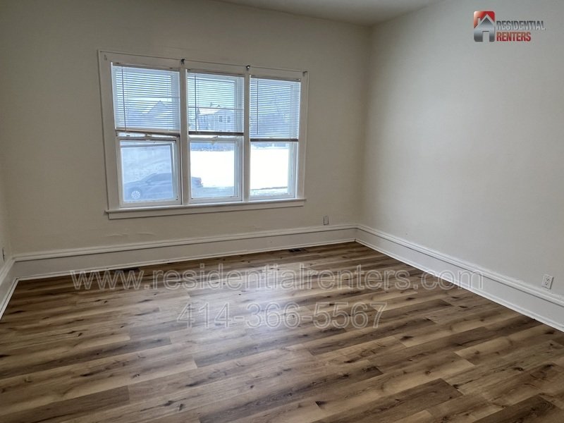 King Park Spacious First Floor with Off Street Parking and Pets Ok! property image