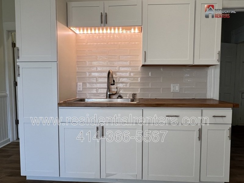 King Park Spacious First Floor with Off Street Parking and Pets Ok! property image