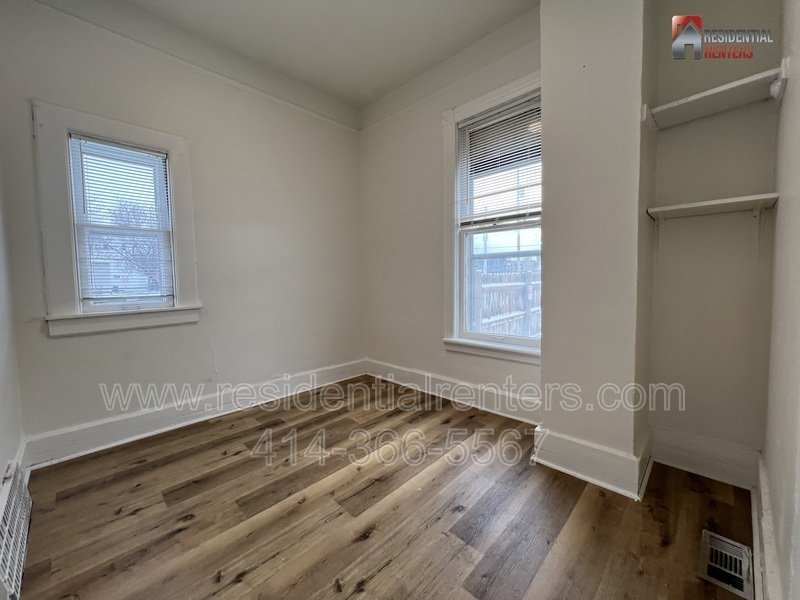 King Park Spacious First Floor with Off Street Parking and Pets Ok! property image