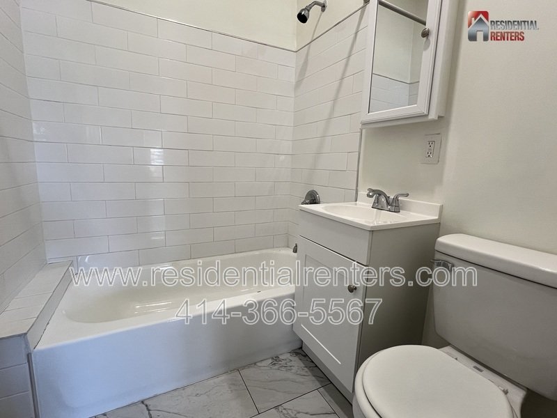 King Park Spacious First Floor with Off Street Parking and Pets Ok! property image