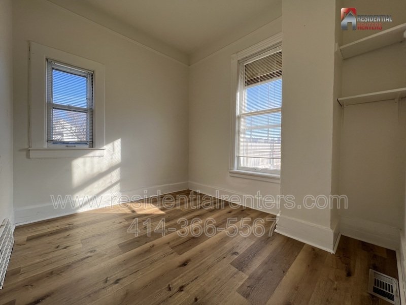 King Park Spacious First Floor with Off Street Parking and Pets Ok! property image