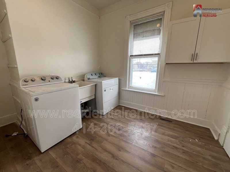 King Park Spacious First Floor with Off Street Parking and Pets Ok! property image